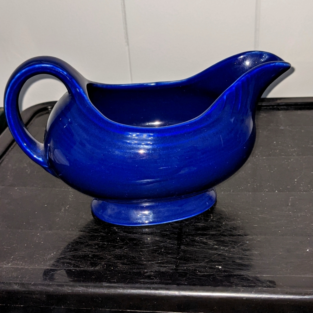 Vintage Fiestaware cobalt blue gravy boat